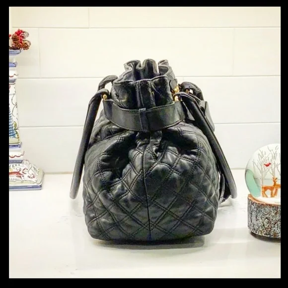 (More Photos) Marc Jacobs Large Quilted Bruna Handbag - Picture 3 of 6